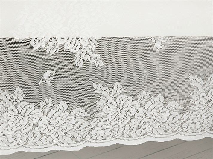 Sul de trandafiri  Împletitură Față de Masă 180x270 cm Champagne