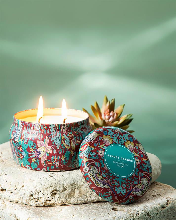 Sunset Garden Lumânare Parfumată , 227 Gr, Crem Deschis