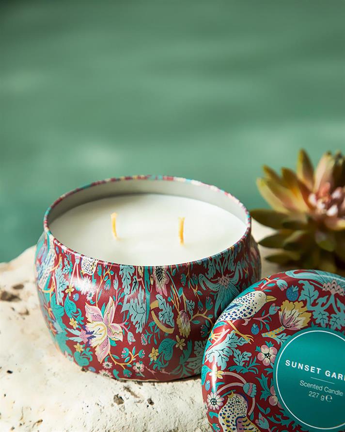 Sunset Garden Lumânare Parfumată , 227 Gr, Crem Deschis