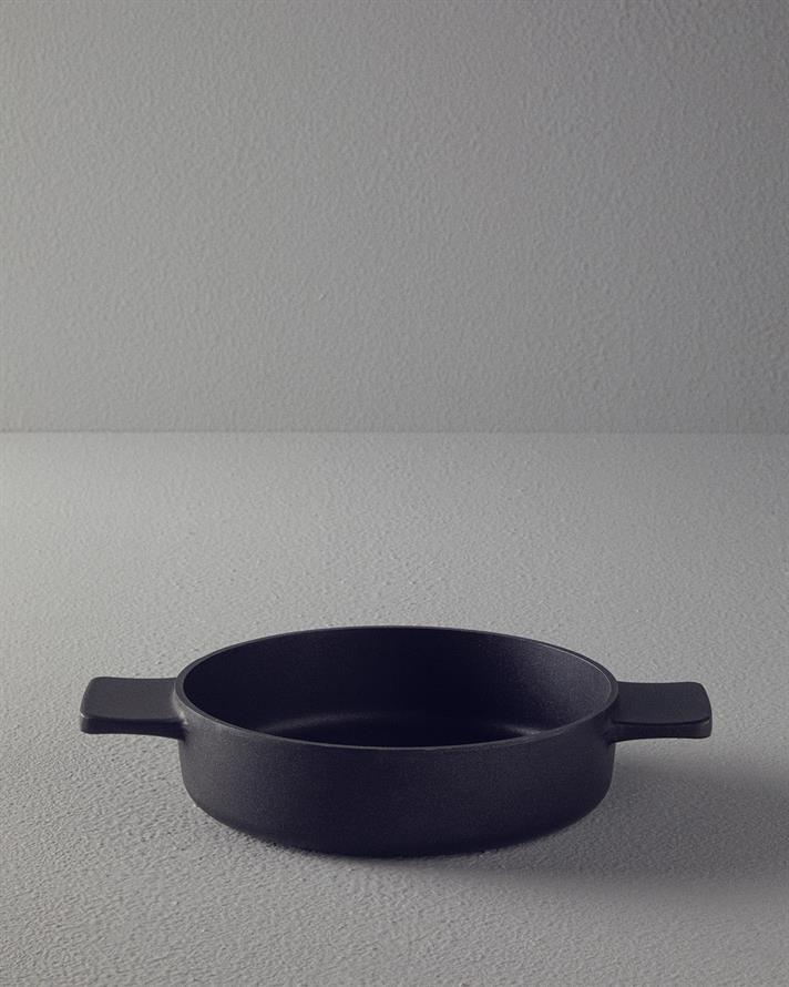 Aluminum Casting Shallow Frying Pan 20 cm Black