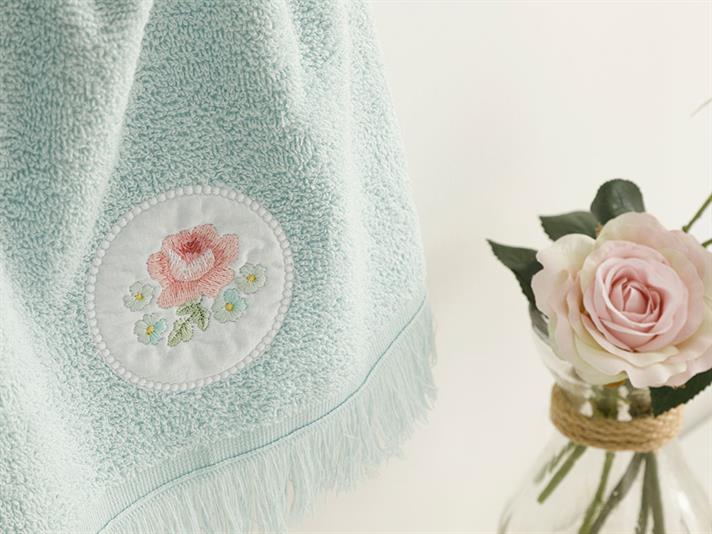 Big Rose Embroidered Hand Towel 30x40 cm Seledon,
