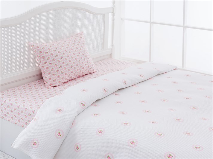 Trandafirul înflorește Pentru o persoana  SET CUVERTURĂ 150x220 cm Roz