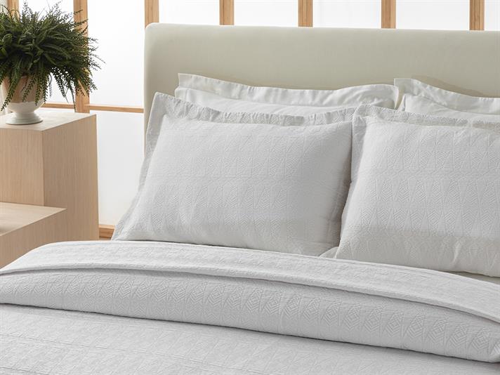 Set cuvertură pat cu fețe de pernă, King size, Triangle, jacquard-bumbac-poliester, 280x250 cm, alb