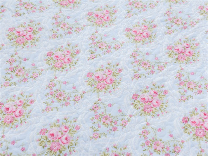 Trup de trandafiri  Microfibră Persoană dublă  SET CUVERTURĂ DE PAT 240x260 cm Roz