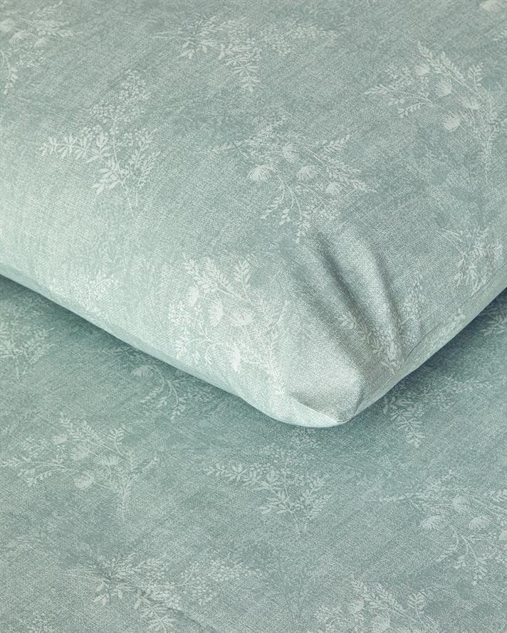 Lenjerie de pat completa, pentru doua persoane, Flower Shade, bumbac-poliester, 200x220 cm/160x200 cm/50x70 cm, verde