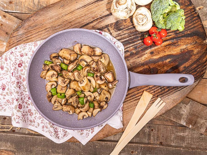 Urbann Granite Single Fry Pan 26 cm Dark Purple