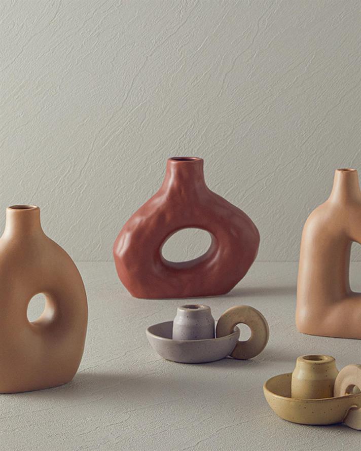 Vază, Edna, ceramică, 15,2x8,3x16,5 cm, deschis maro