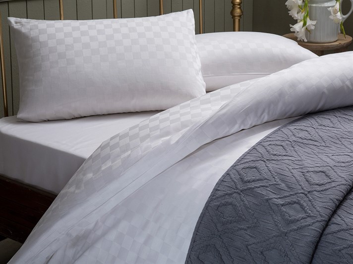 Verificare rustică  Satin bumbac Double Person  SET LENJERIE DE PAT 200x220 cm Off White