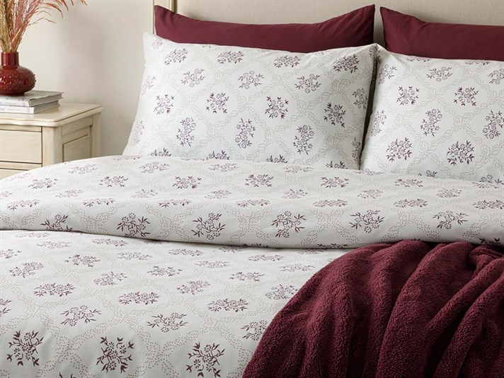 Vintage Floral Cottony  King Size  SET LENJERIE DE PAT 240x220 cm Damson