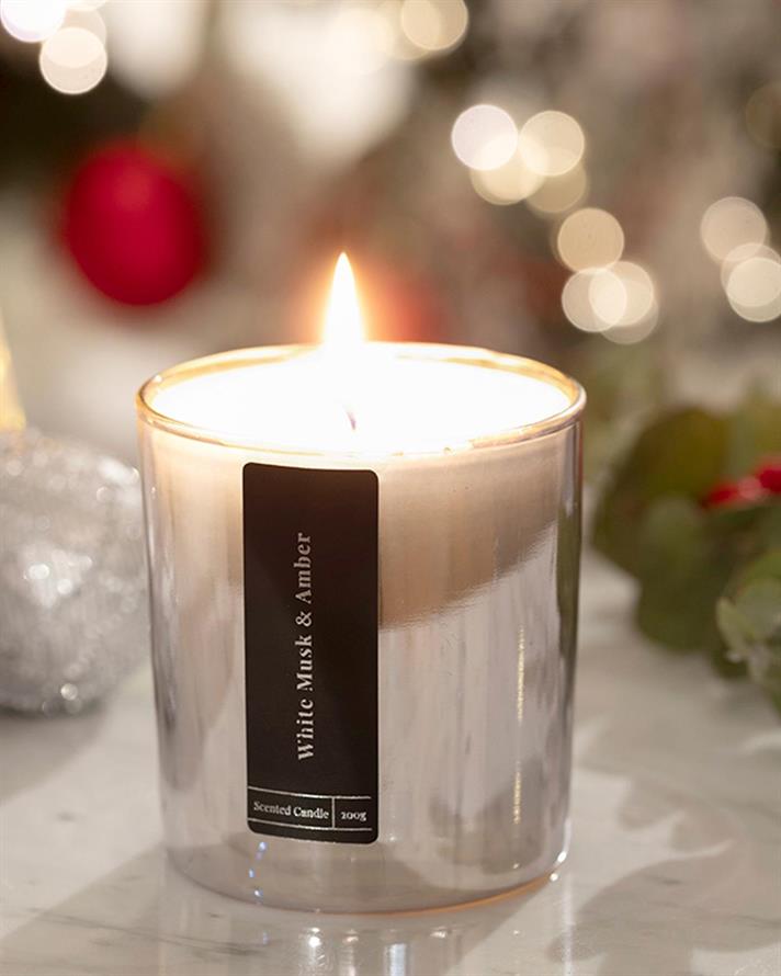 White Musk & Amber Lumânare Parfumată 210 gr Silver