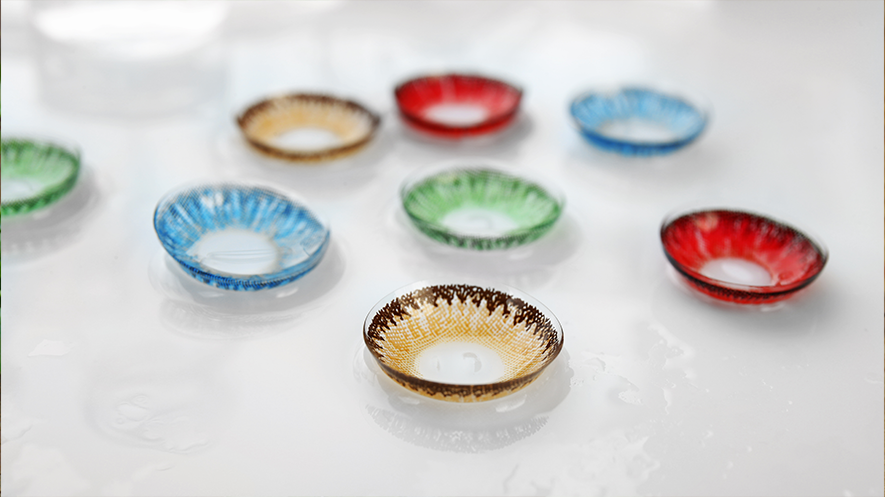 Berk Optik, Renkli Lens Kullanımı