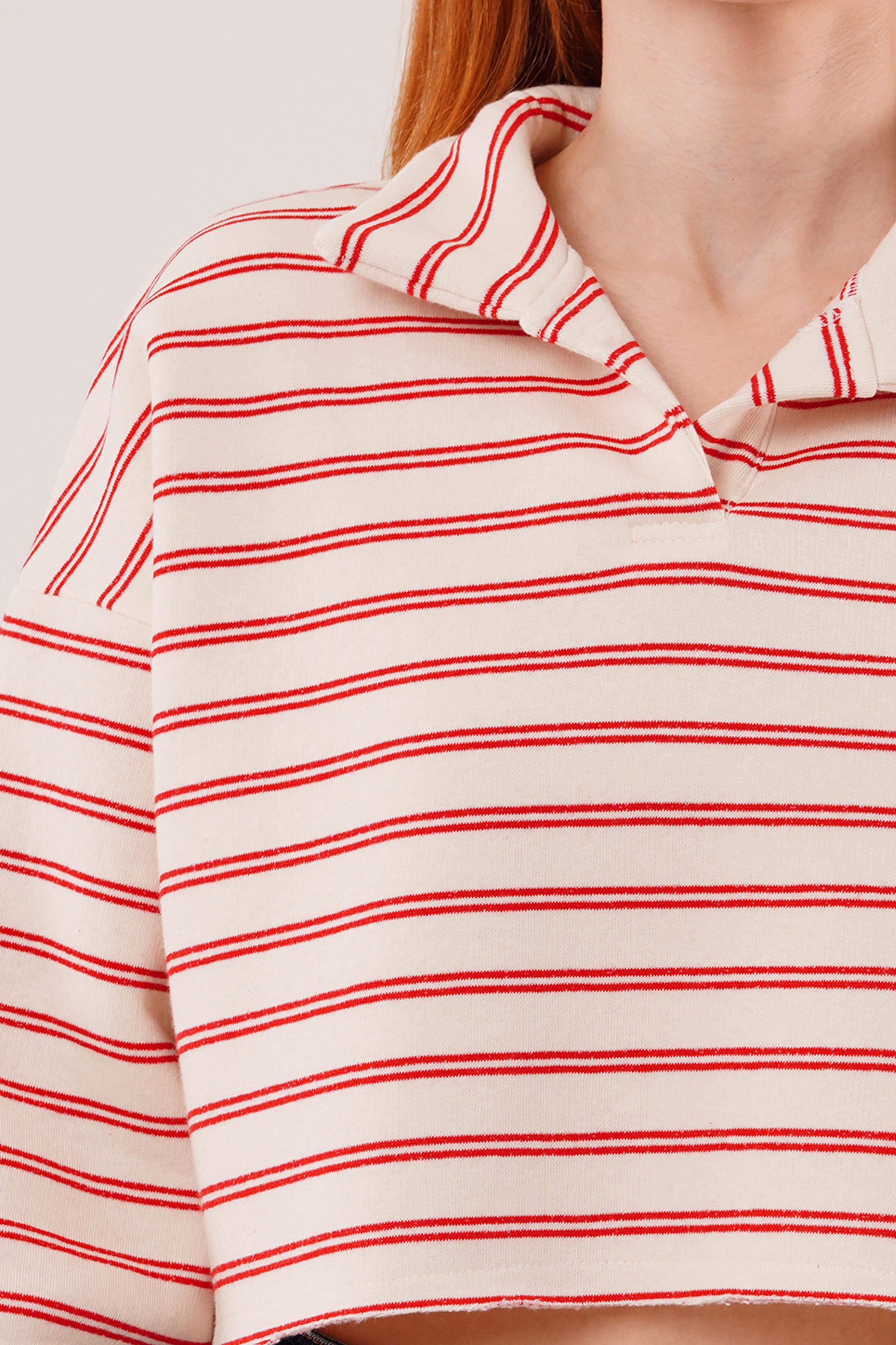 Polo Yaka Kırmızı Çizgili Crop Sweatshirt - Görsel 3
