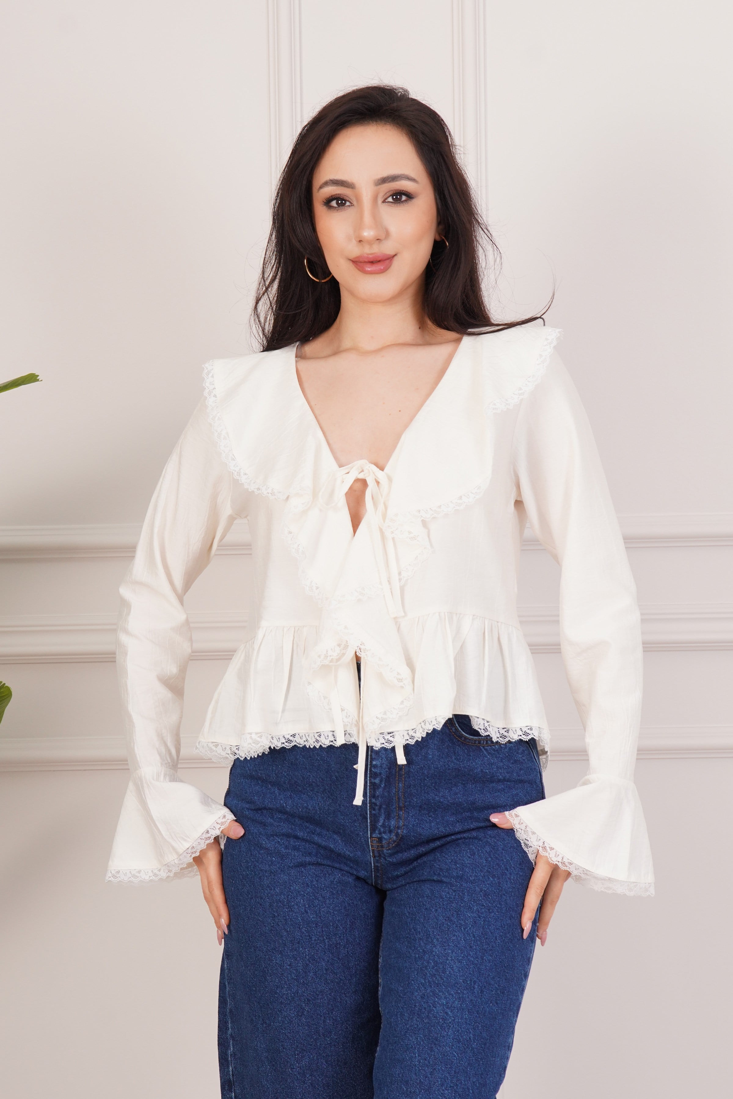 Dantel Detay Bağlamalı Ekru Toptan Bluz