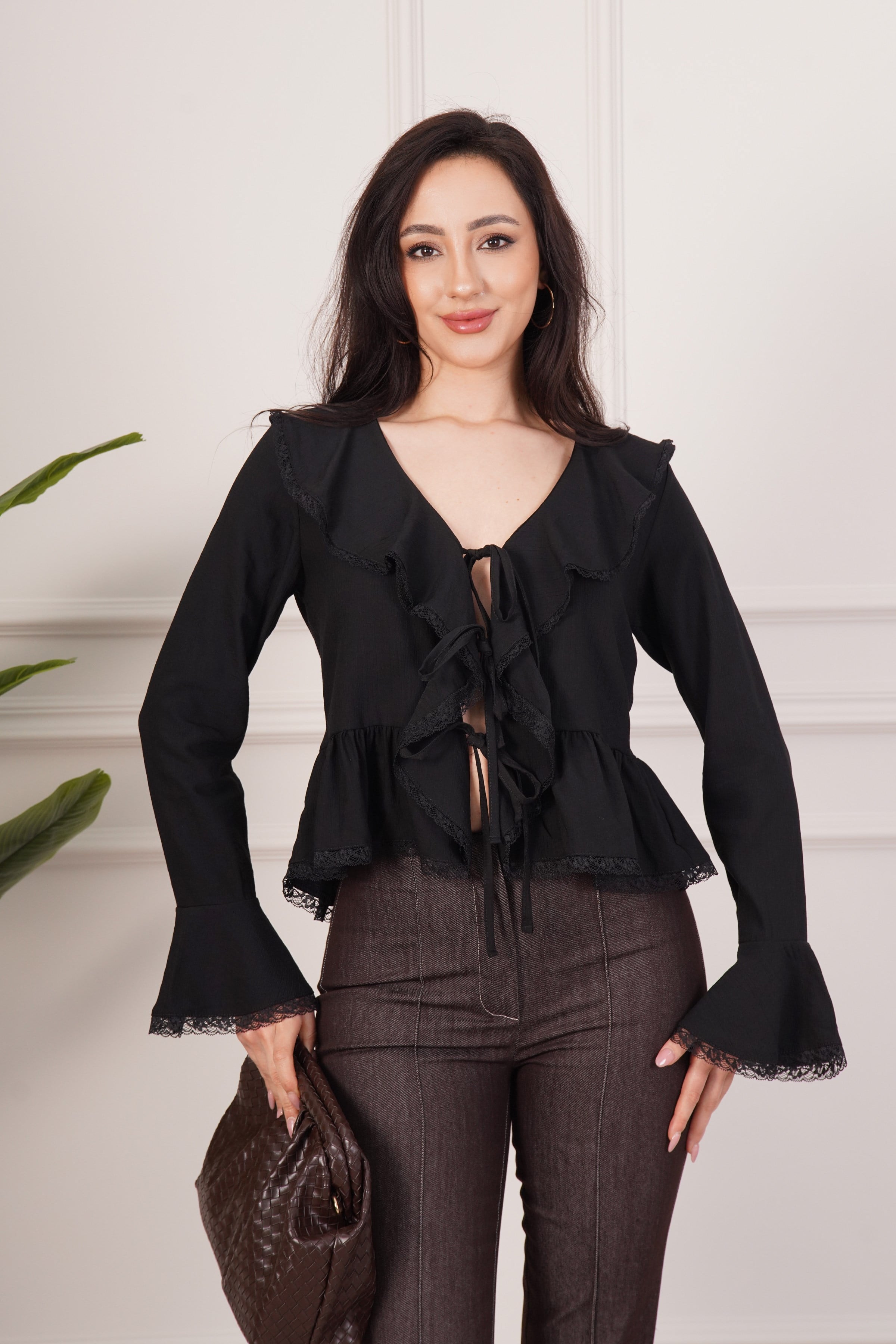 Dantel Detay Bağlamalı Siyah Toptan Bluz