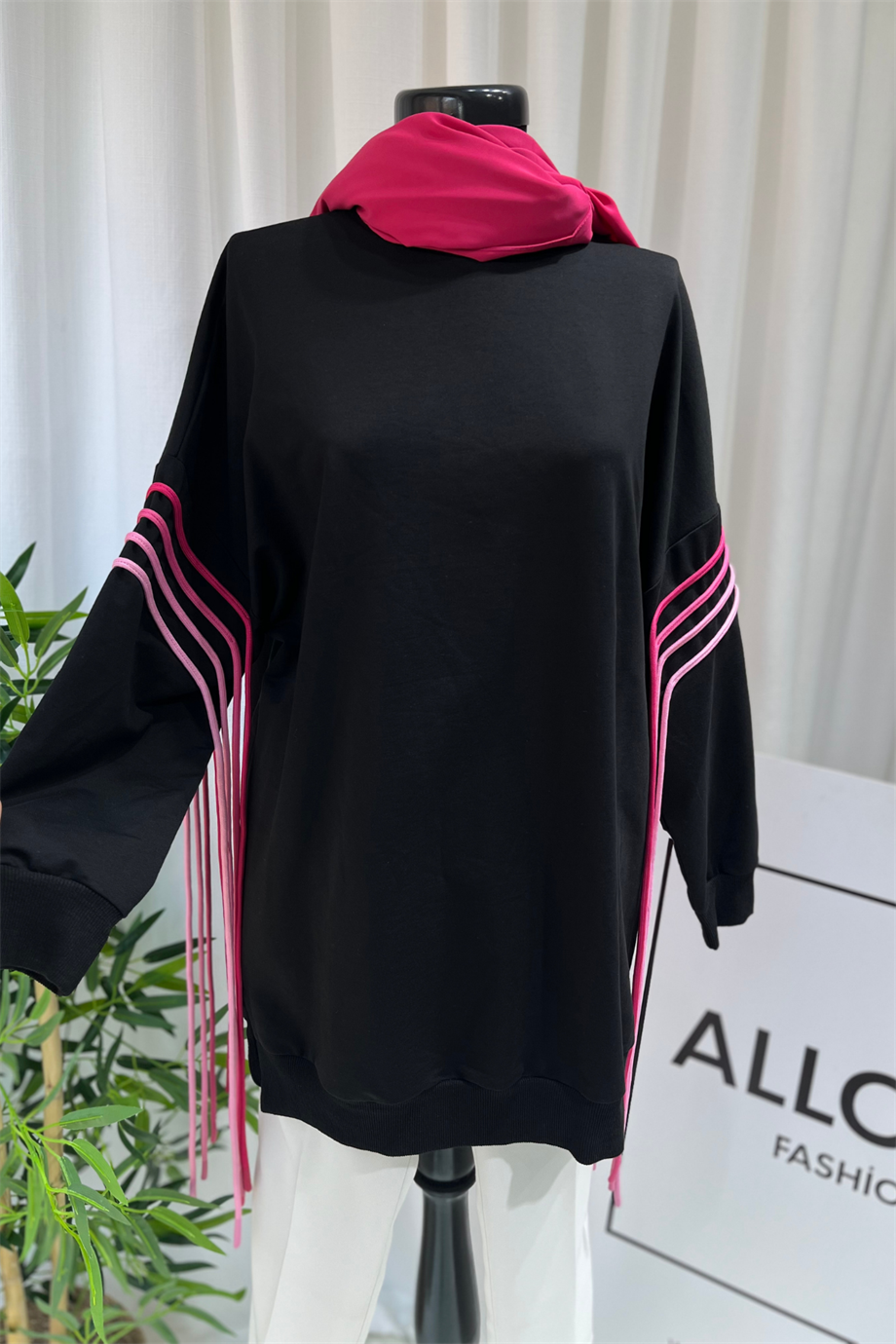 İp Detaylı Siyah Sweat