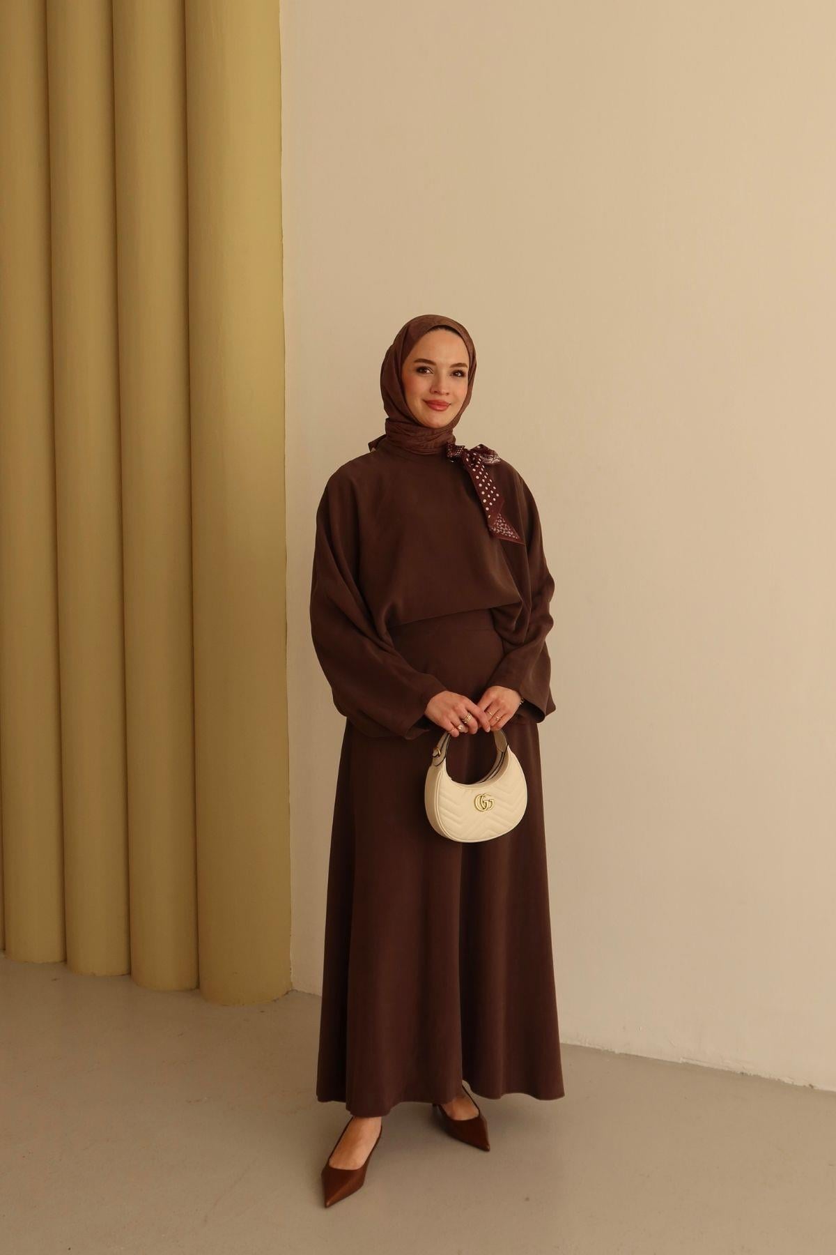 Kendy Fular Detaylı Takım Kahverengi