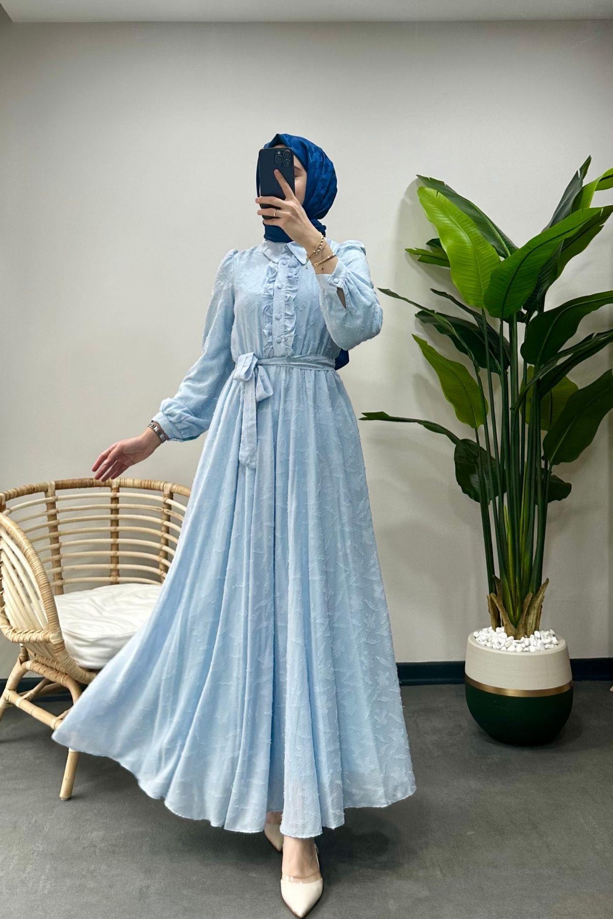 Linda Elbise-Mavi