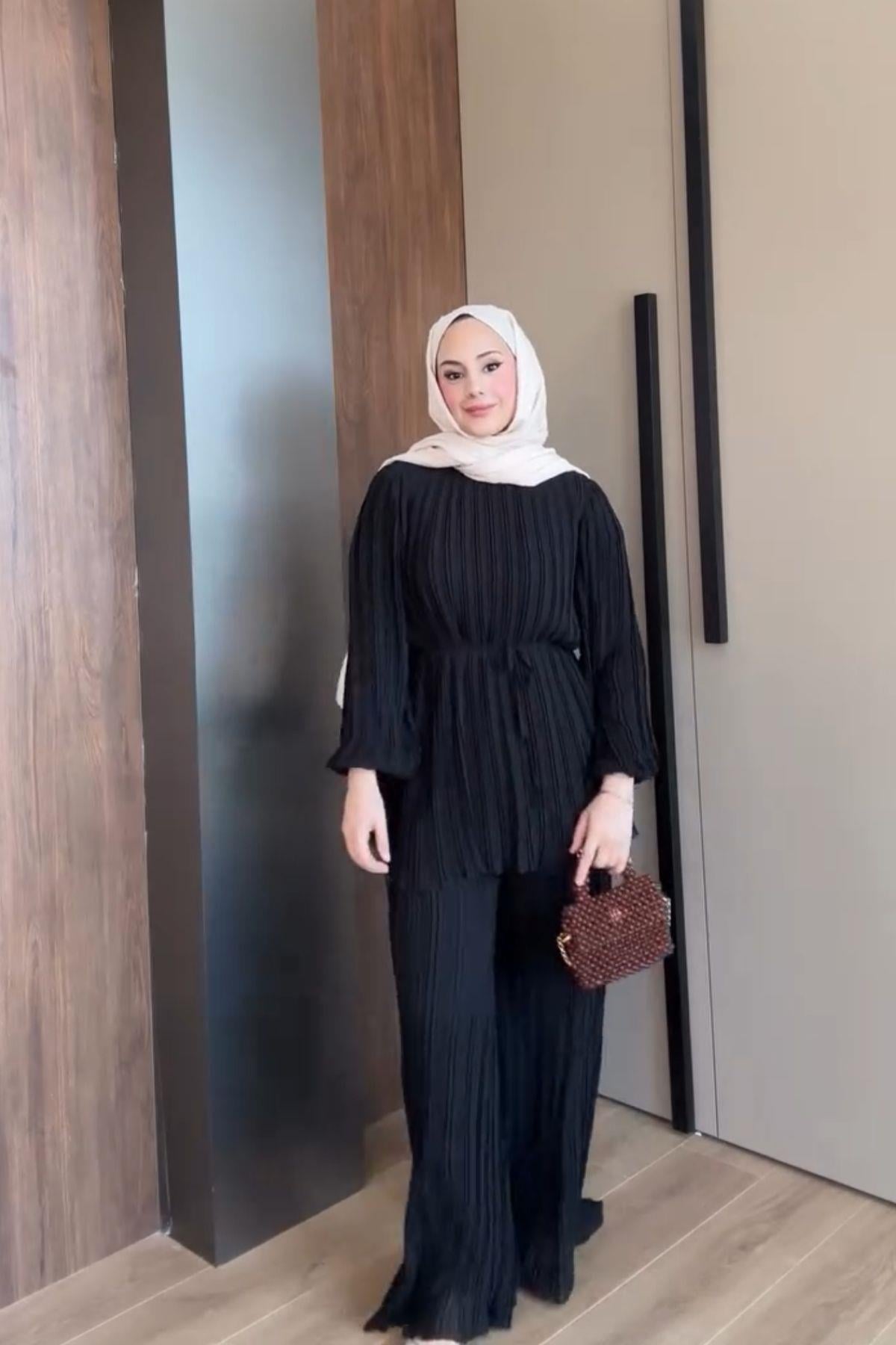 Sofia Piliseli Takım Siyah
