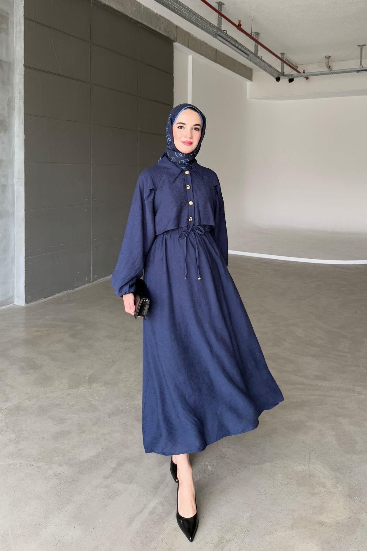 Andre Elbise Lacivert