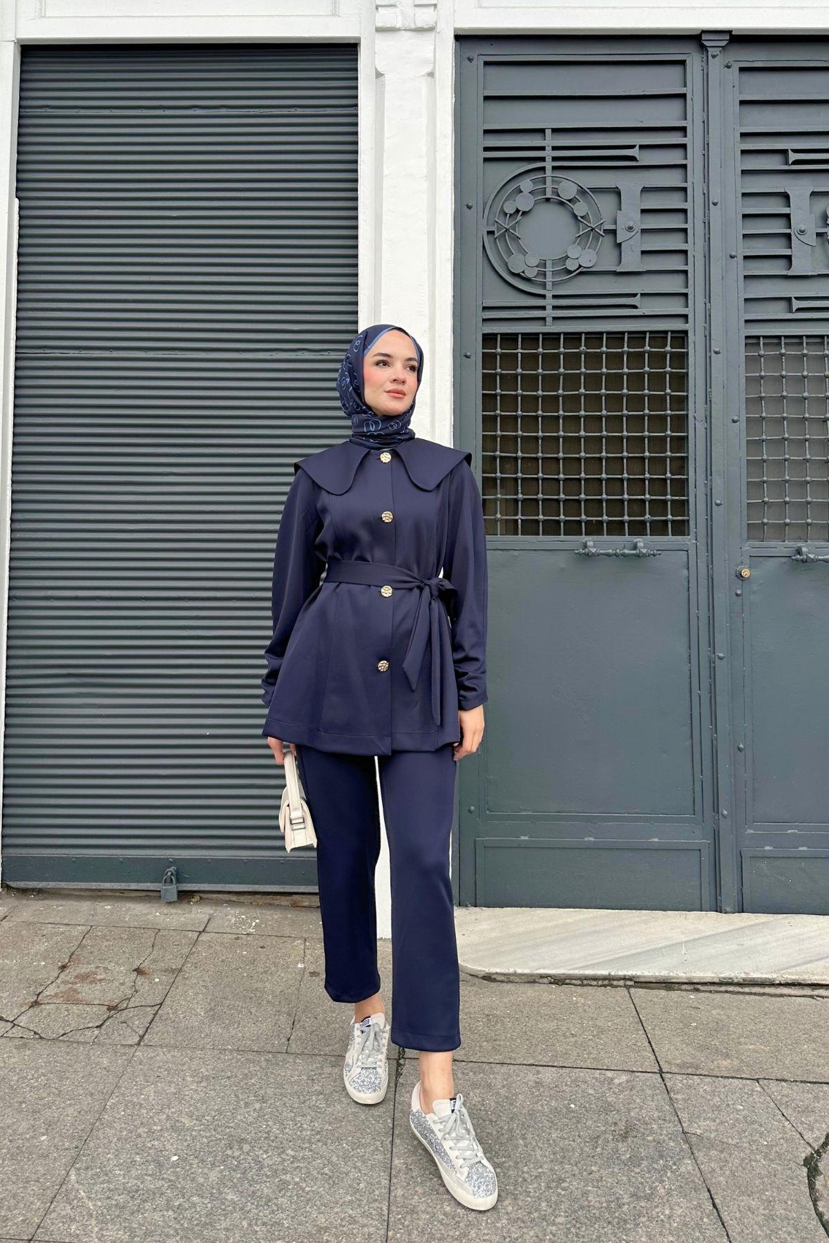 Elisa Takım Lacivert