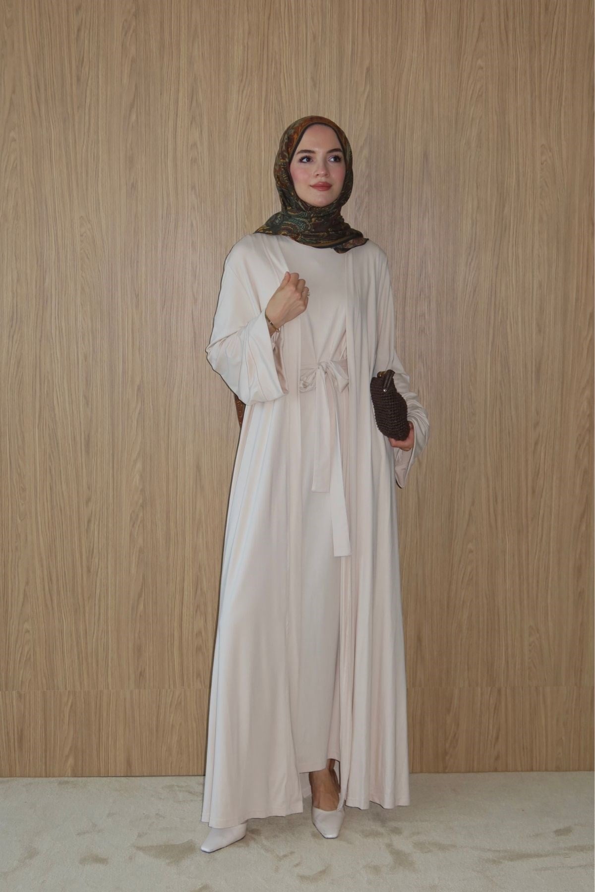 Jade Penye Abaya Takım Taş Rengi