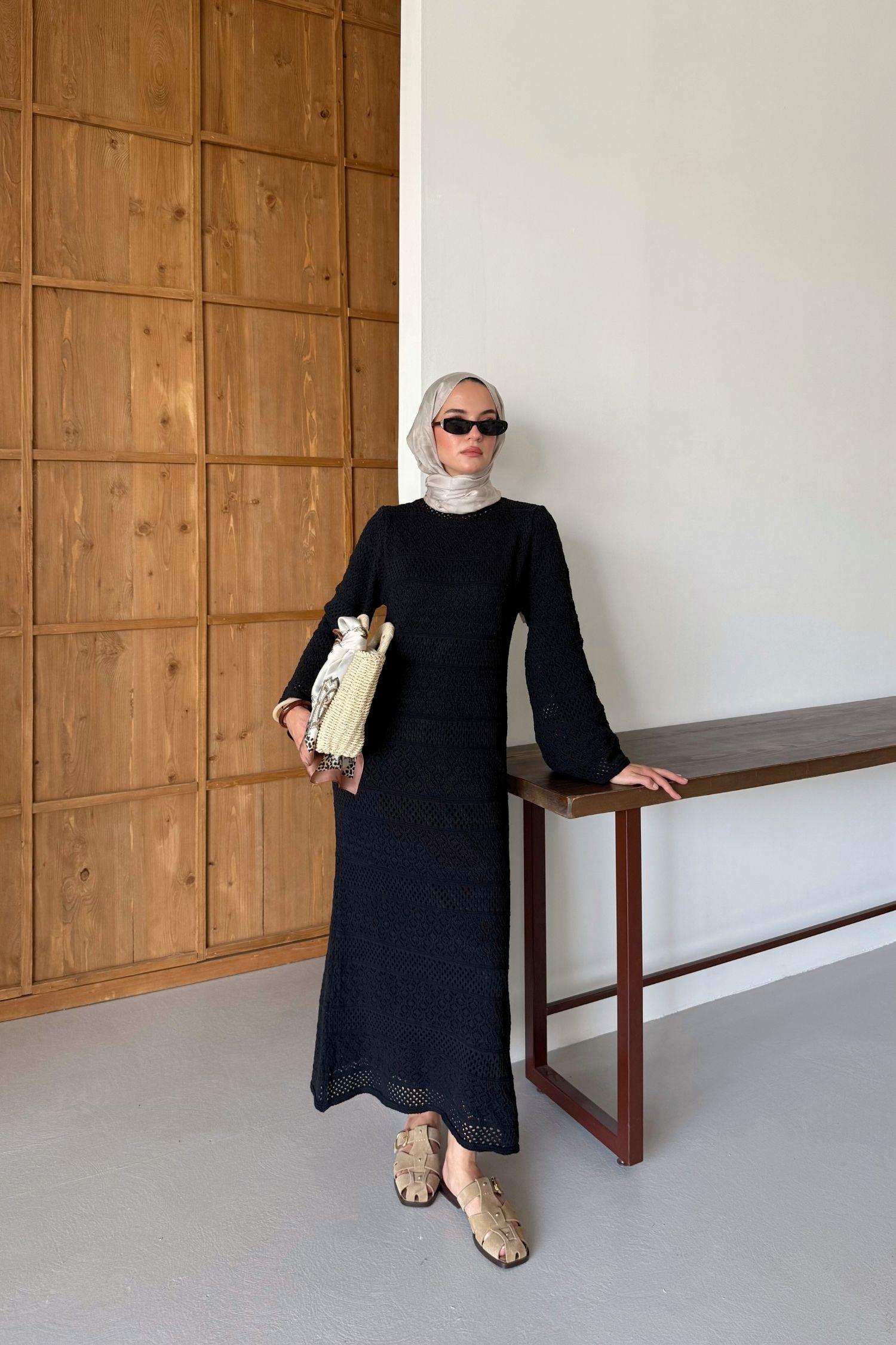 Lisa Ajurlu Elbise Siyah