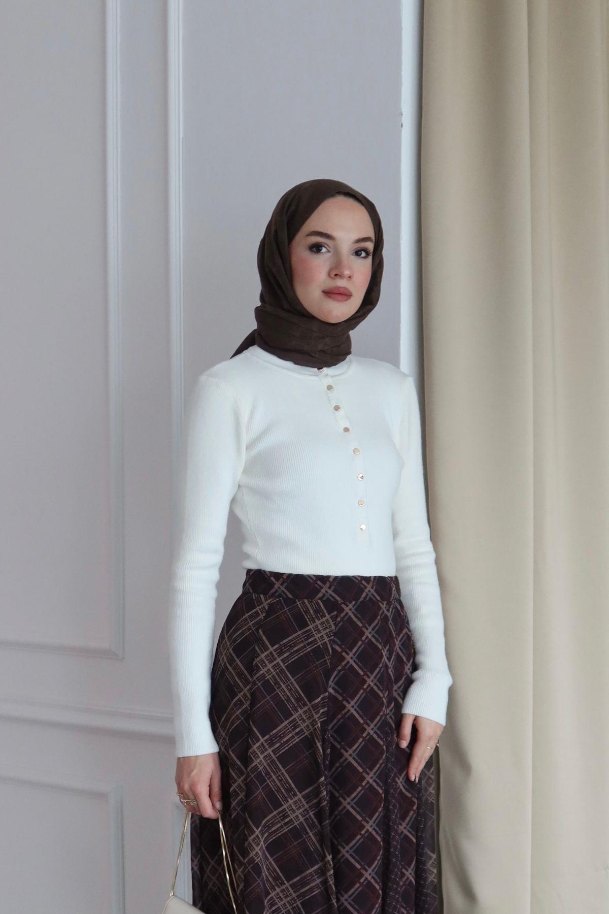 Önü Çıtçıtlı Triko Body Ekru