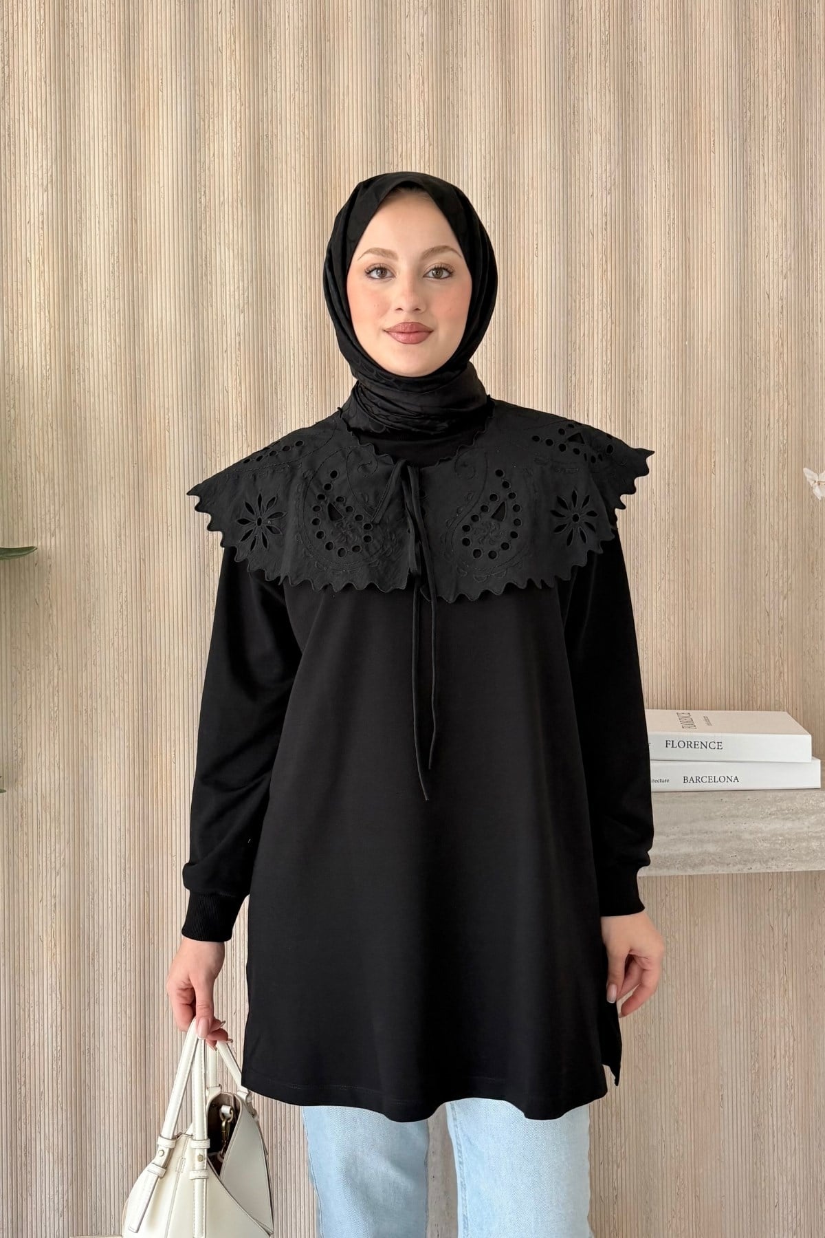 Siena Yakalı Tunik Siyah