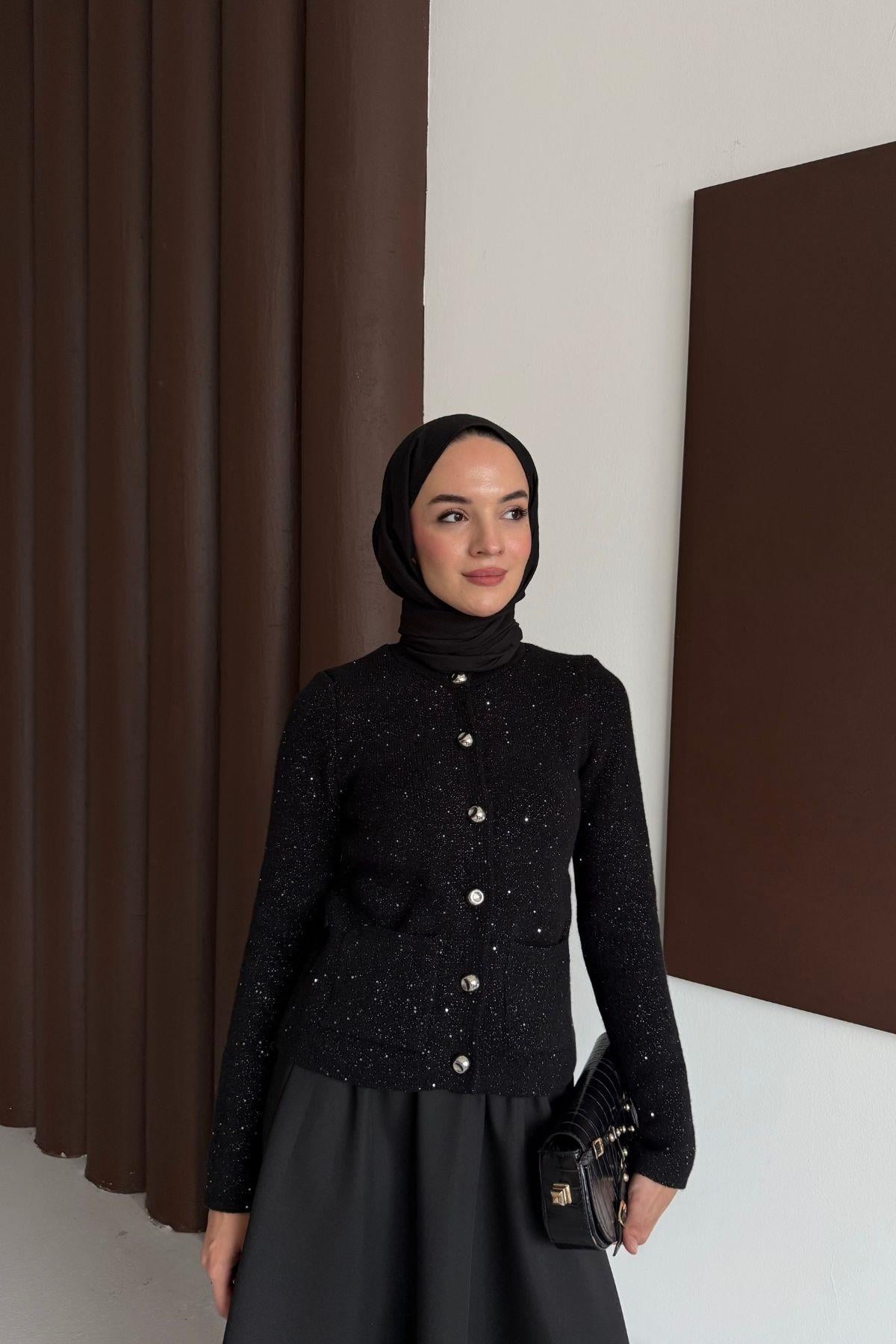 Simli Düğmeli Triko Hırka Siyah