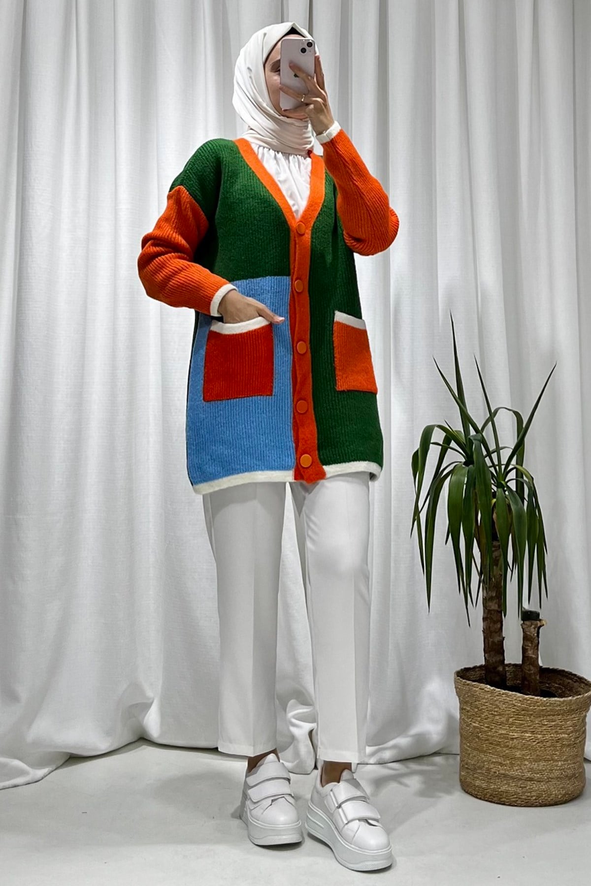 Yeşil Renkli Yün Hırka