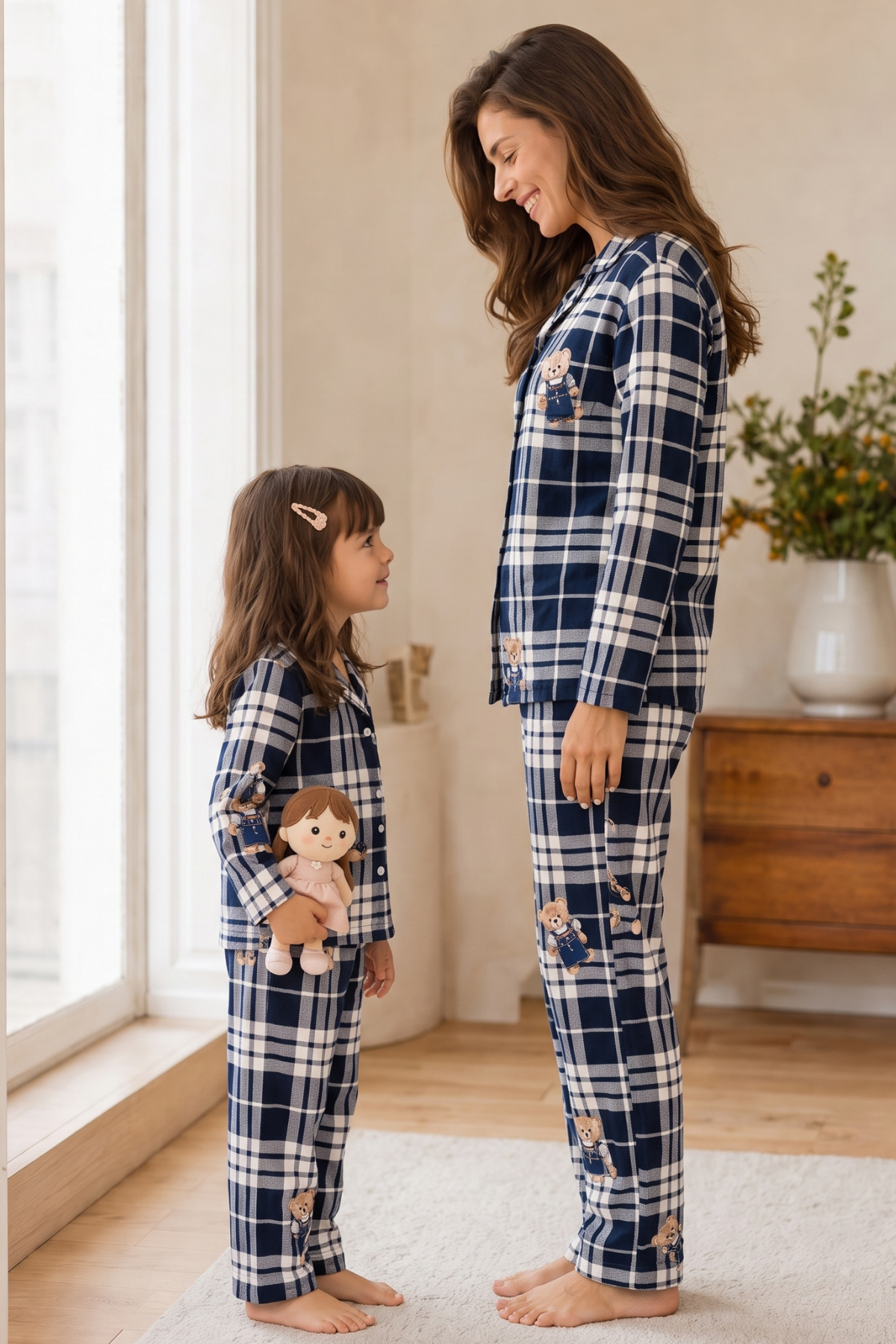 Anne Kız Pijama Takımı Lacivert Ayıcık Desenli Uzun Kollu Rahat Ev Giyim Takımı