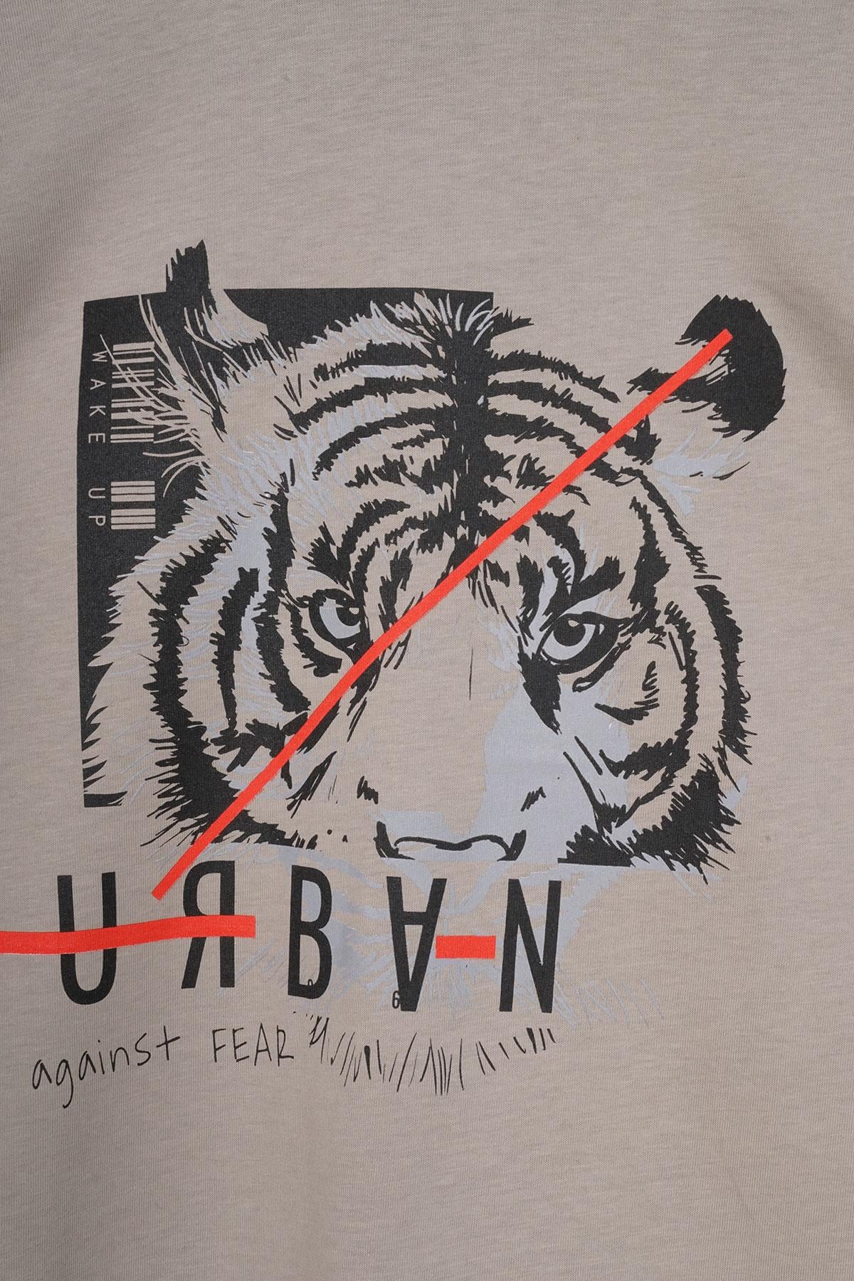 Bisiklet Yaka Kaplan Baskılı Vizon Renk Erkek Çocuk Tshirt