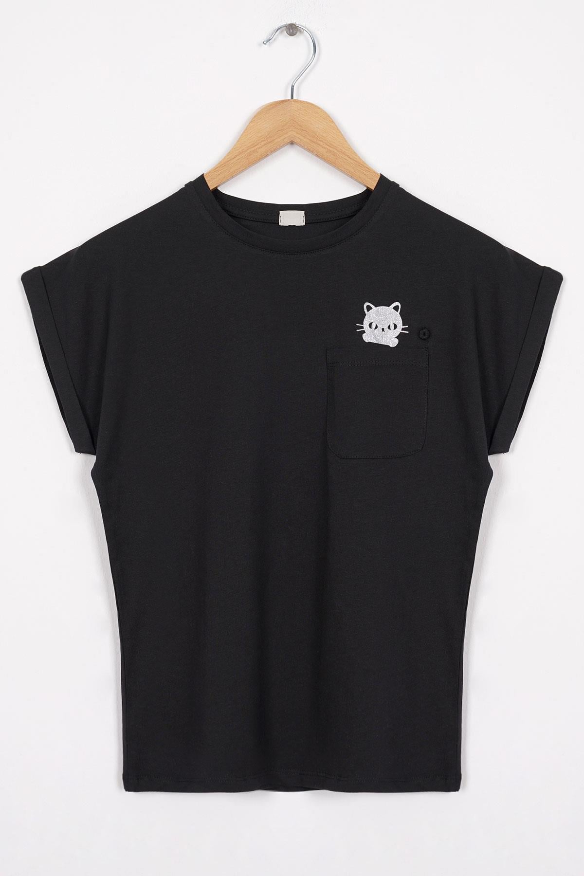 Bisiklet Yaka Kısa Kol Cep Detaylı Simli Kedi Baskılı Siyah Renk Kız Çocuk Tshirt