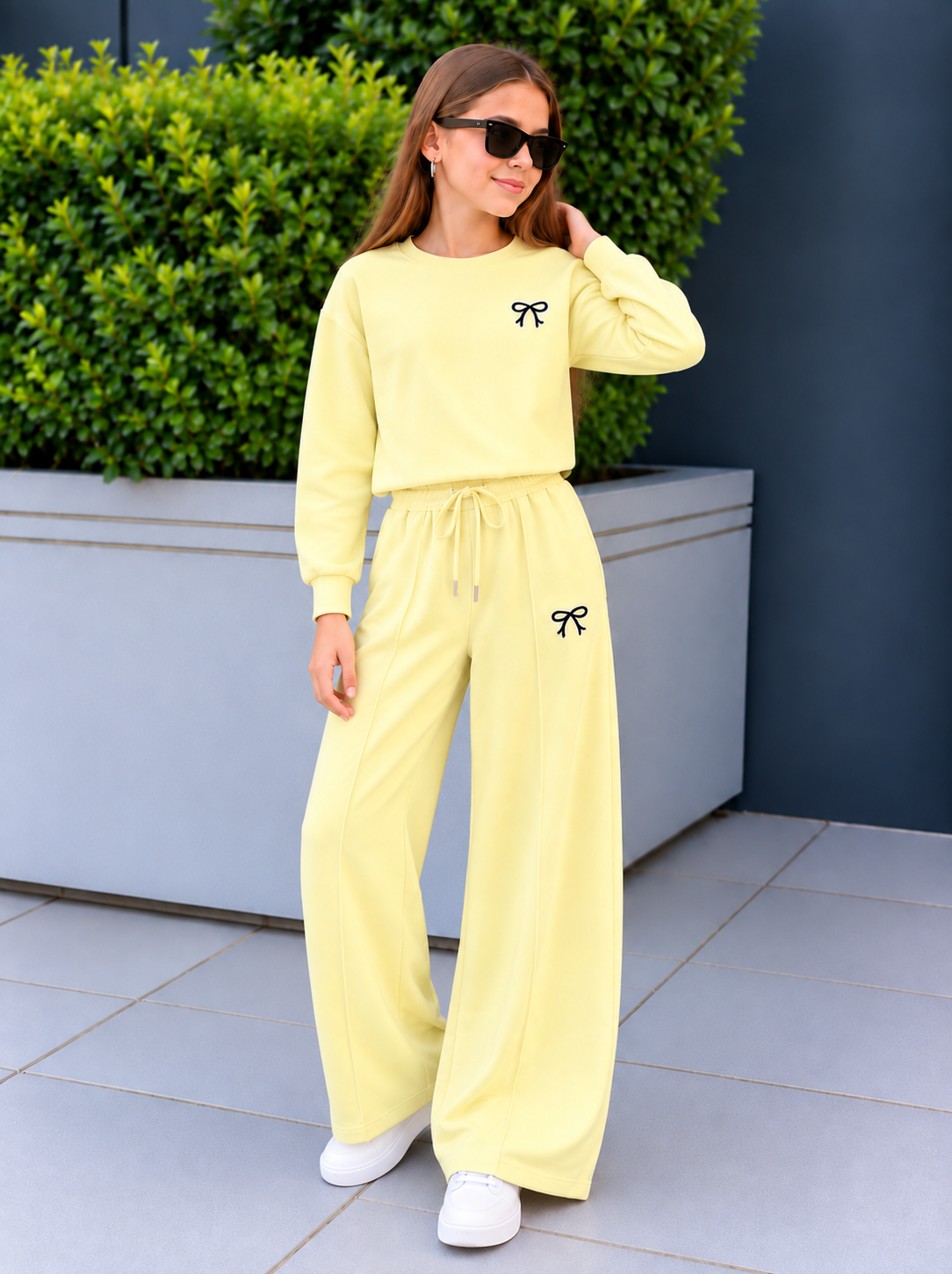 Kız Çocuk Eşofman Takımı Sarı Fiyonklu Sweatshirt ve Bol Paça Pantolon 2li Takım