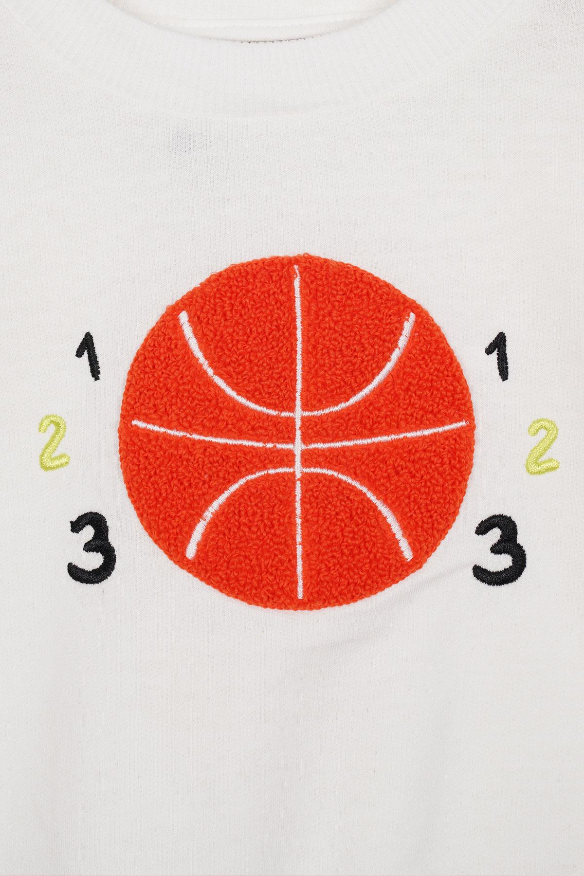 Basket Topu Nakışlı Ekru Renk Erkek Çocuk Sweatshirt