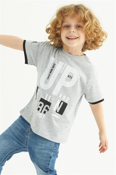 Bisiklet Yaka Kısa Kol UP Yazı Baskılı Gri Renk Erkek Çocuk Tshirt