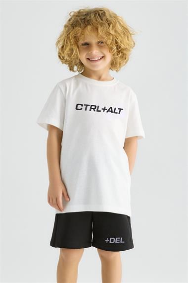 Bisiklet Yaka Kısa Kol Yazı Baskılı Cep Detaylı Beyaz Renk Erkek Çocuk Şortlu Takım