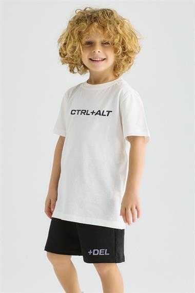 Bisiklet Yaka Kısa Kol Yazı Baskılı Cep Detaylı Beyaz Renk Erkek Çocuk Şortlu Takım