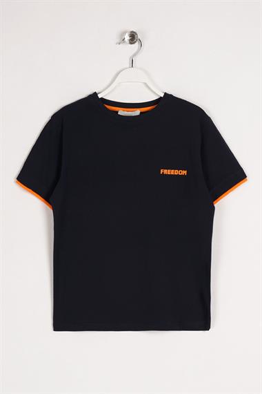 Bisiklet Yaka Kısa Kol Freedom Baskılı Lacivert Renk Erkek Çocuk Tshirt