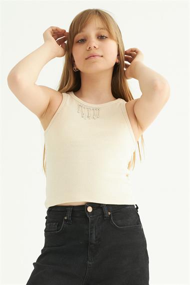 Bisiklet Yaka Sıfır Kol Bej Renk Kız Çocuk Taşlı Crop Tshirt