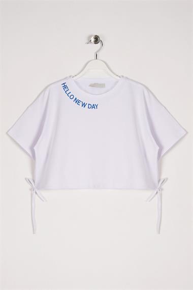 Bisiklet Yaka Kısa Kol Hello New Day Yazılı Bel Bagcıklı Beyaz Renk Kız Çocuk Tshirt