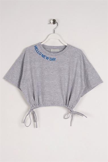 Bisiklet Yaka Kısa Kol Hello New Day Yazılı Gri Melanj Renk Kız Çocuk Tshirt