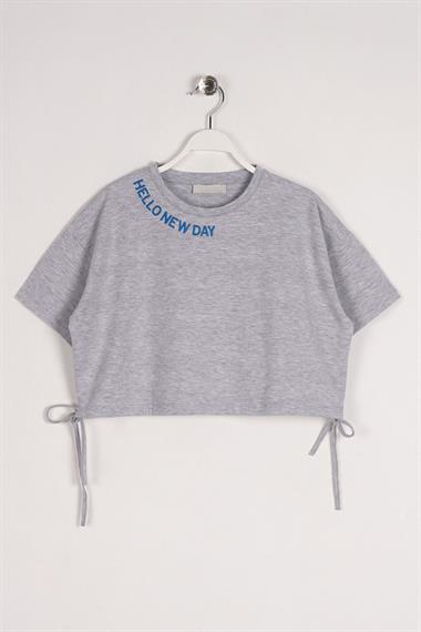 Bisiklet Yaka Kısa Kol Hello New Day Yazılı Gri Melanj Renk Kız Çocuk Tshirt