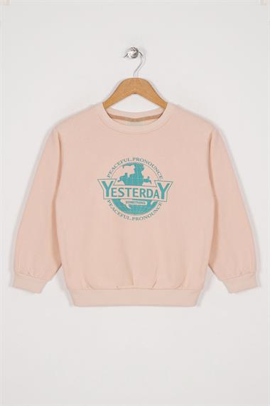 Bisiklet Yaka Uzun Kol Yesterday Yazı Baskılı Bej Renk Kız Çocuk Sweatshirt
