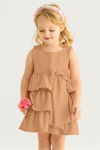 Bisiklet Yaka Kurdele Detaylı Eteği Fırfırlı Sıfır Kol Kahverengi Renk Kız Çocuk Elbise