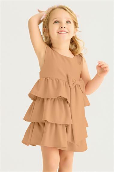 Bisiklet Yaka Kurdele Detaylı Eteği Fırfırlı Sıfır Kol Kahverengi Renk Kız Çocuk Elbise