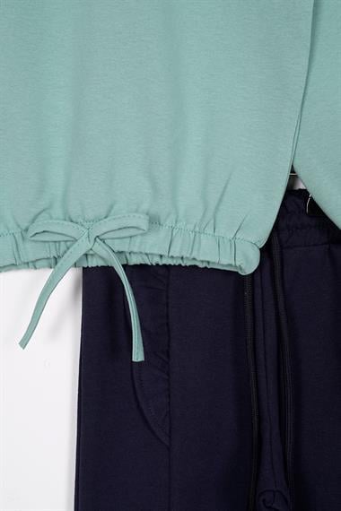 Bisiklet Yaka Uzun Kol Pantolonu Dikiş Detaylı Cagla Lacivert Renk Kız Çocuk Esofman Takım