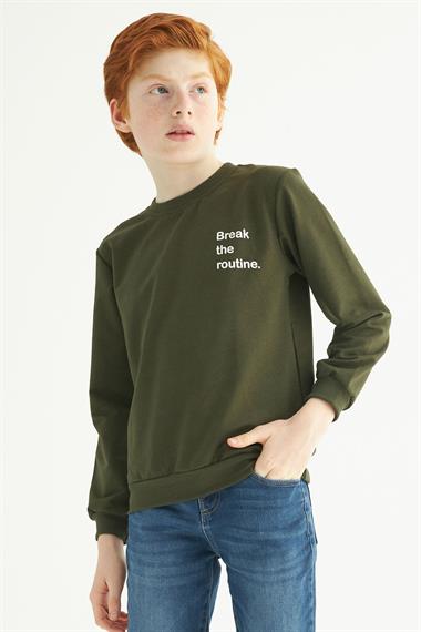 Bisiklet Yaka Uzun Kol Yazı Baskılı Haki Renk Erkek Çocuk Sweatshirt