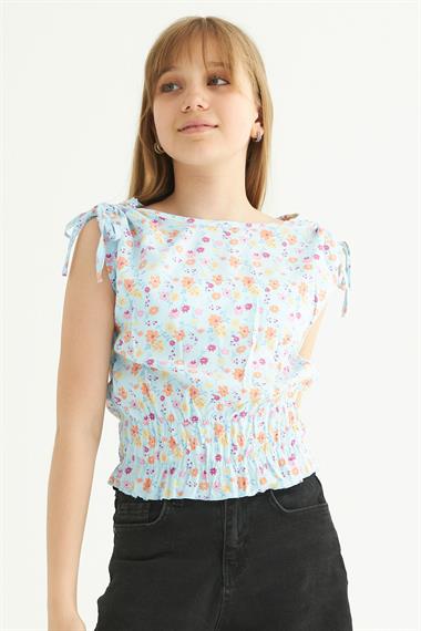 Bisiklet Yaka Kısa Kol Bel Büzgülü Omuzları Bağcıklı Çiçek Baskılı Mavi Renk Kız Çocuk Bluz