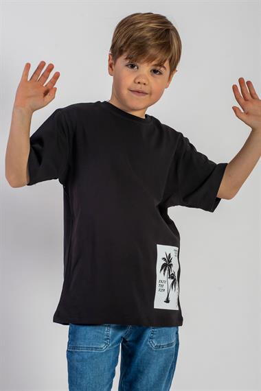 Bisiklet Yaka Kısa Kol Palmiye Baskılı Siyah Renk Erkek Çocuk Tshirt
